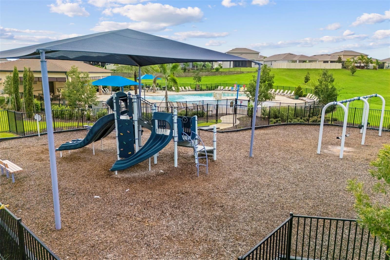 RIDGEVIEW PH 4 - Residential