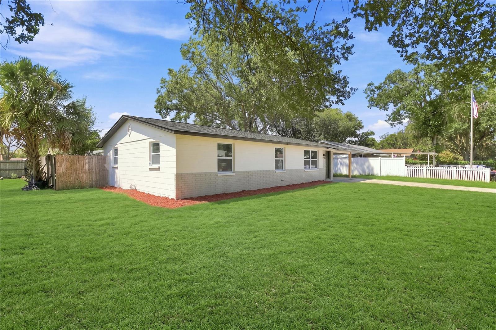 3214 ACACIA STREET