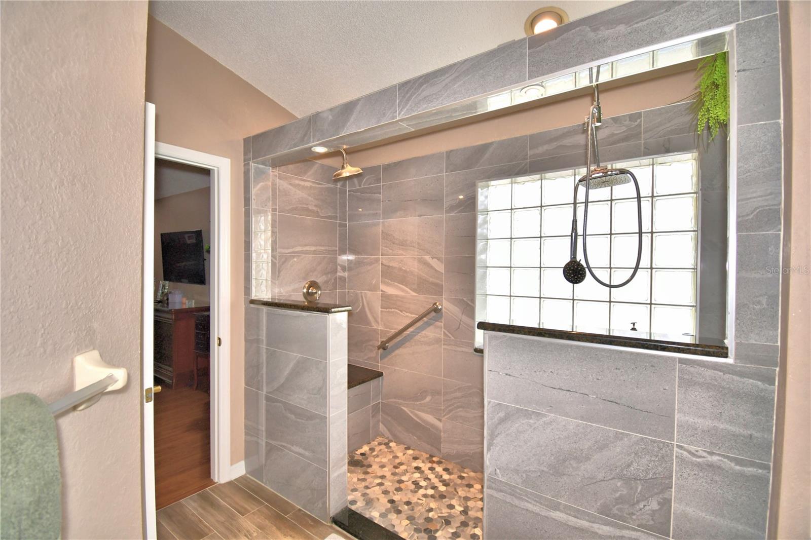 HIGHLAND SQUARE PH 2 - Residential