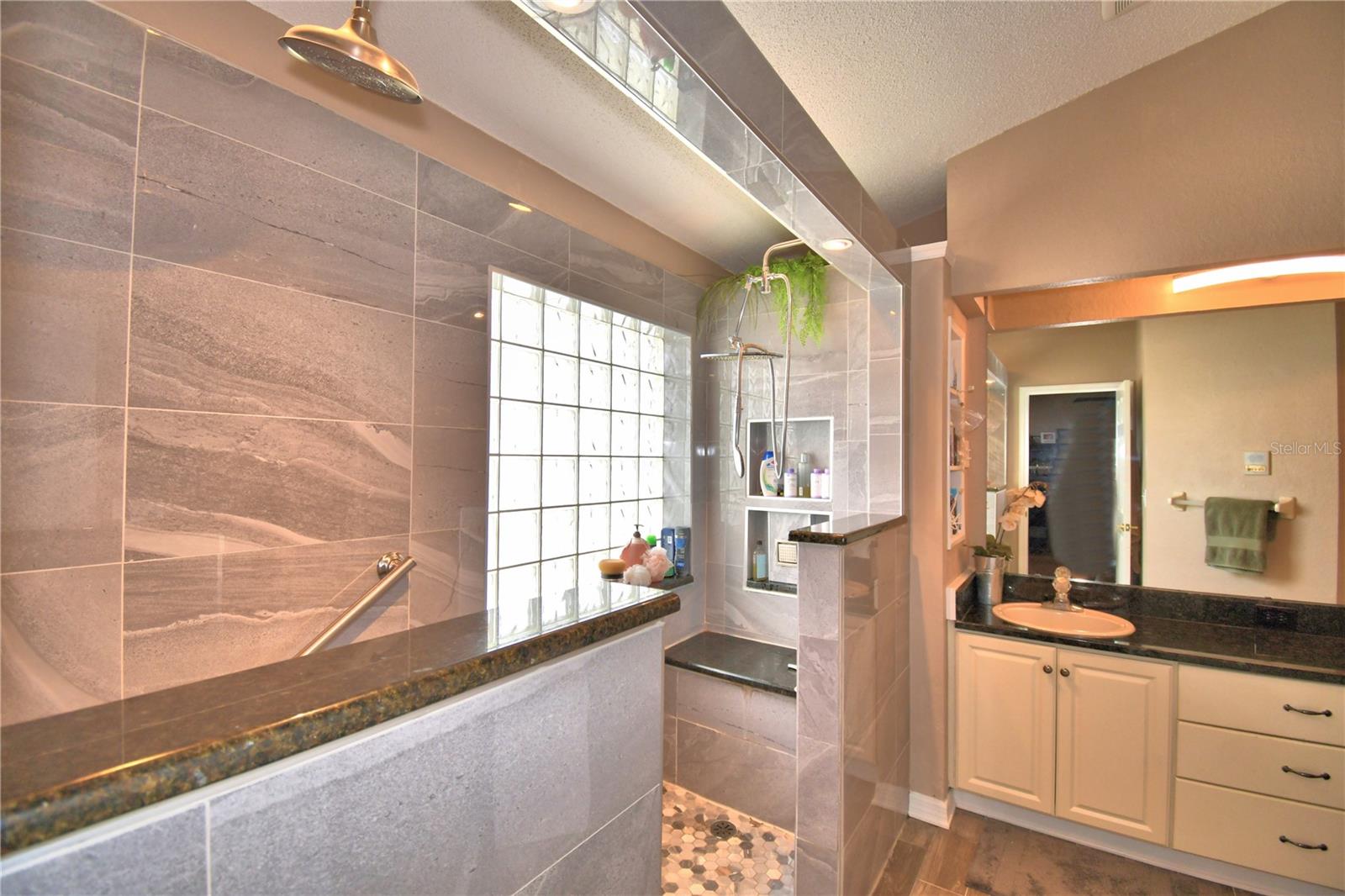 HIGHLAND SQUARE PH 2 - Residential