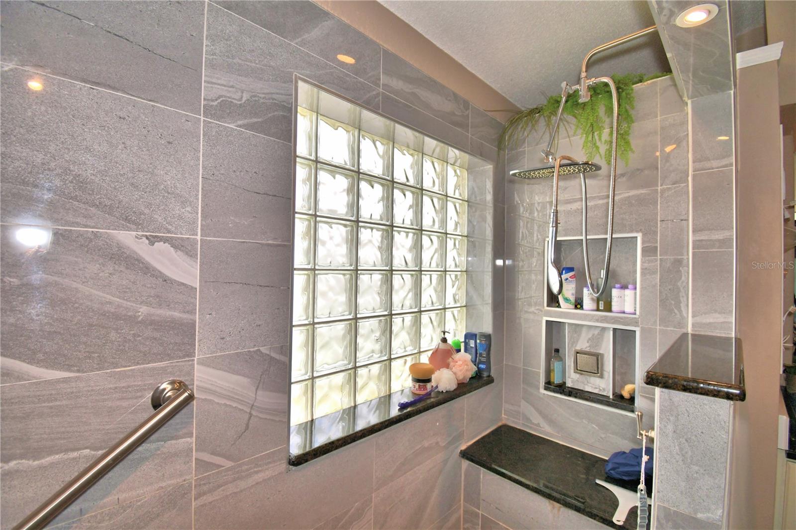 HIGHLAND SQUARE PH 2 - Residential