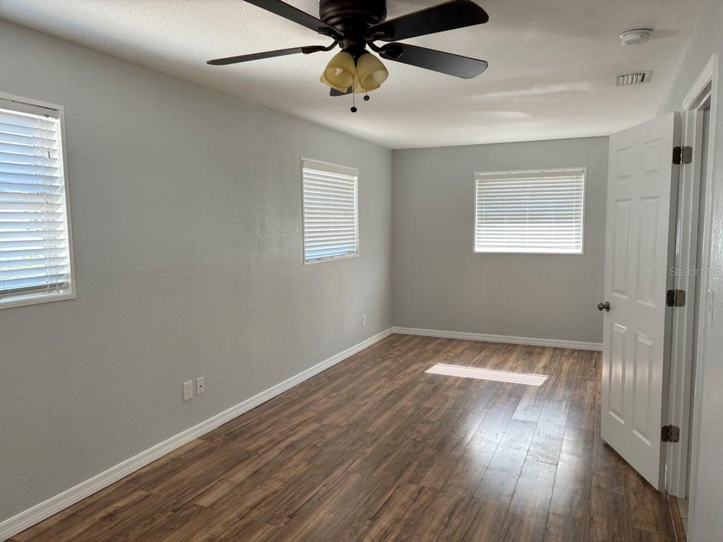 Photo of 4431 W Wallace Avenue, Tampa, FL 33611 (MLS # TB8451773)