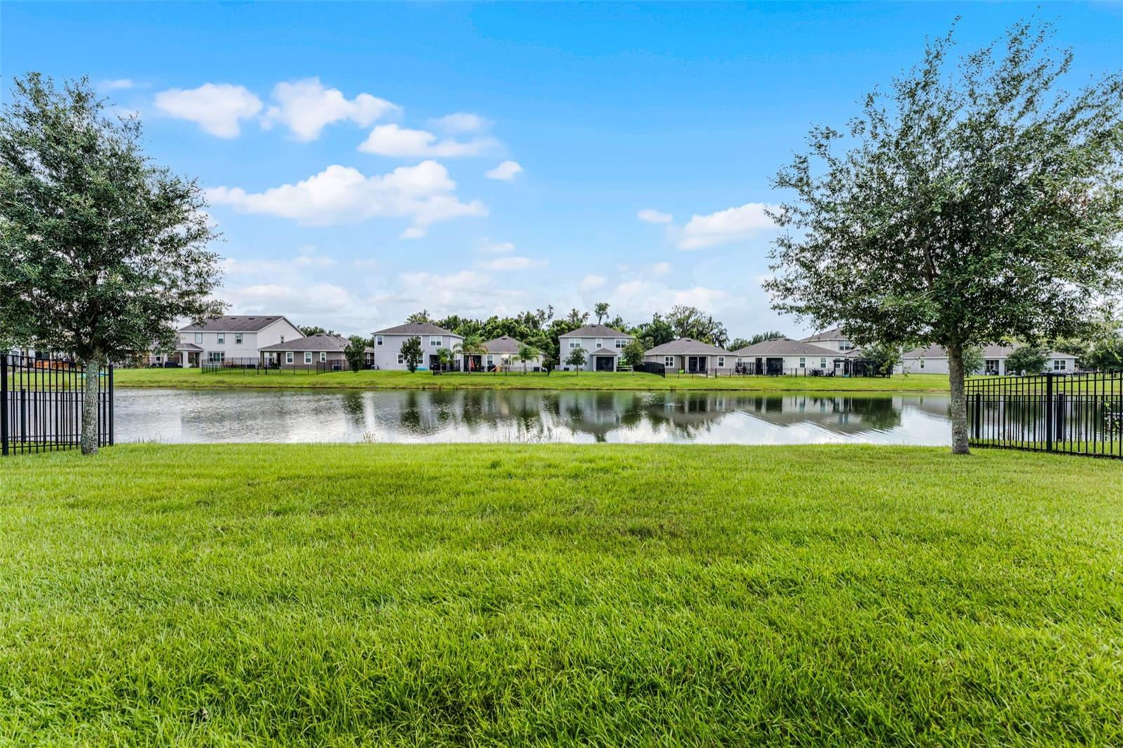 HANOVER LAKES PH 1 - Residential Lease
