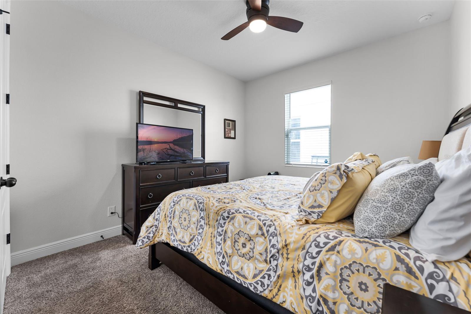 HANOVER LAKES PH 1 - Residential Lease