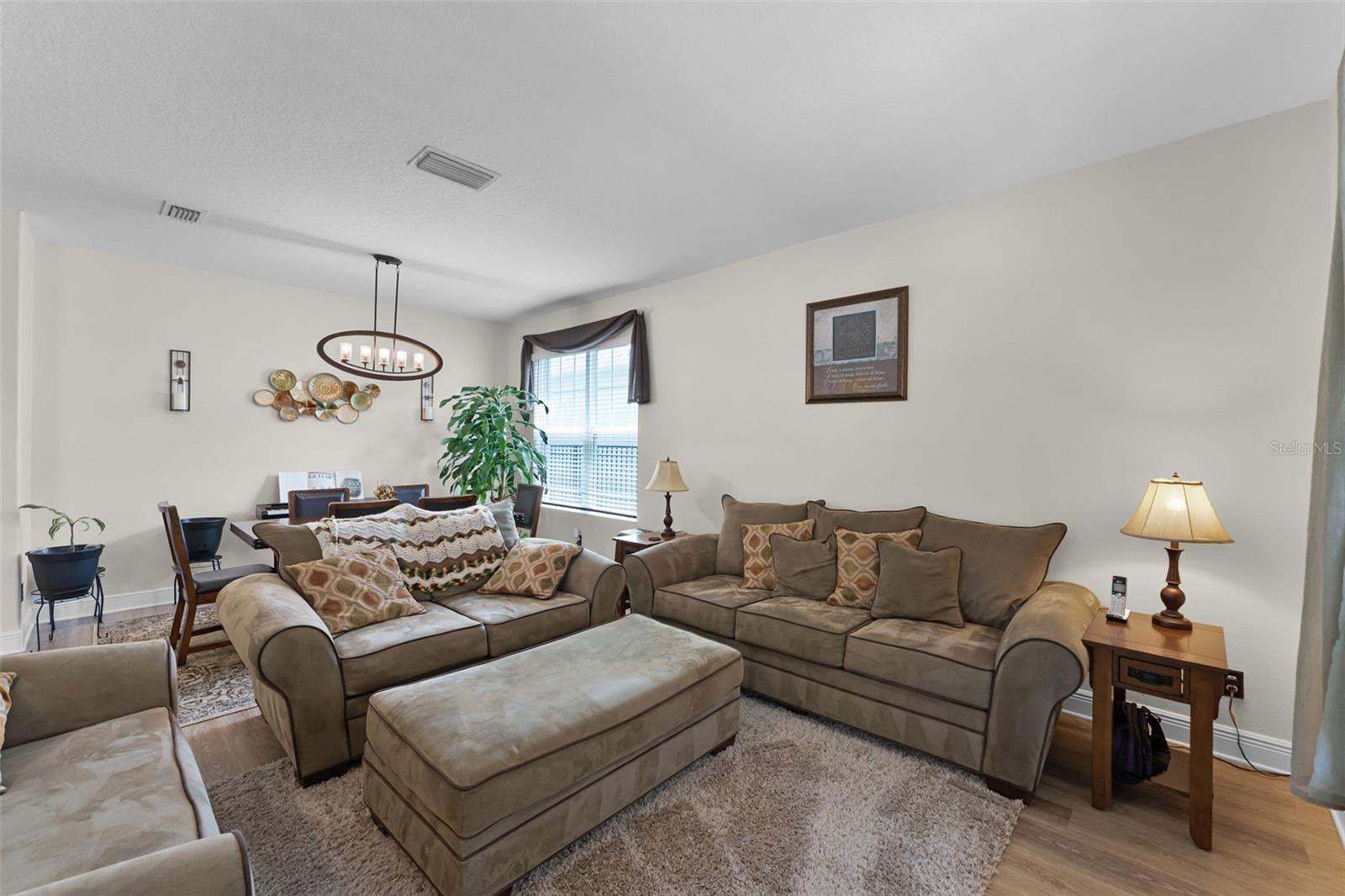 HANOVER LAKES PH 1 - Residential Lease