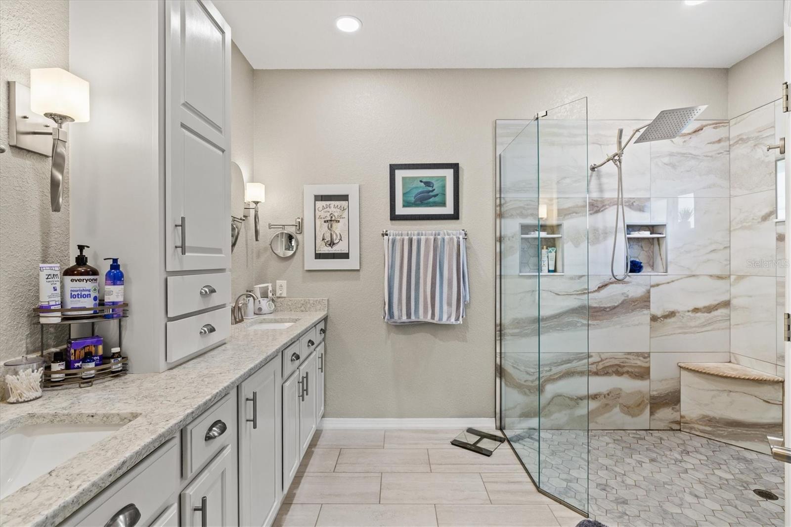 STONEYBROOK AT VENICE - Residential