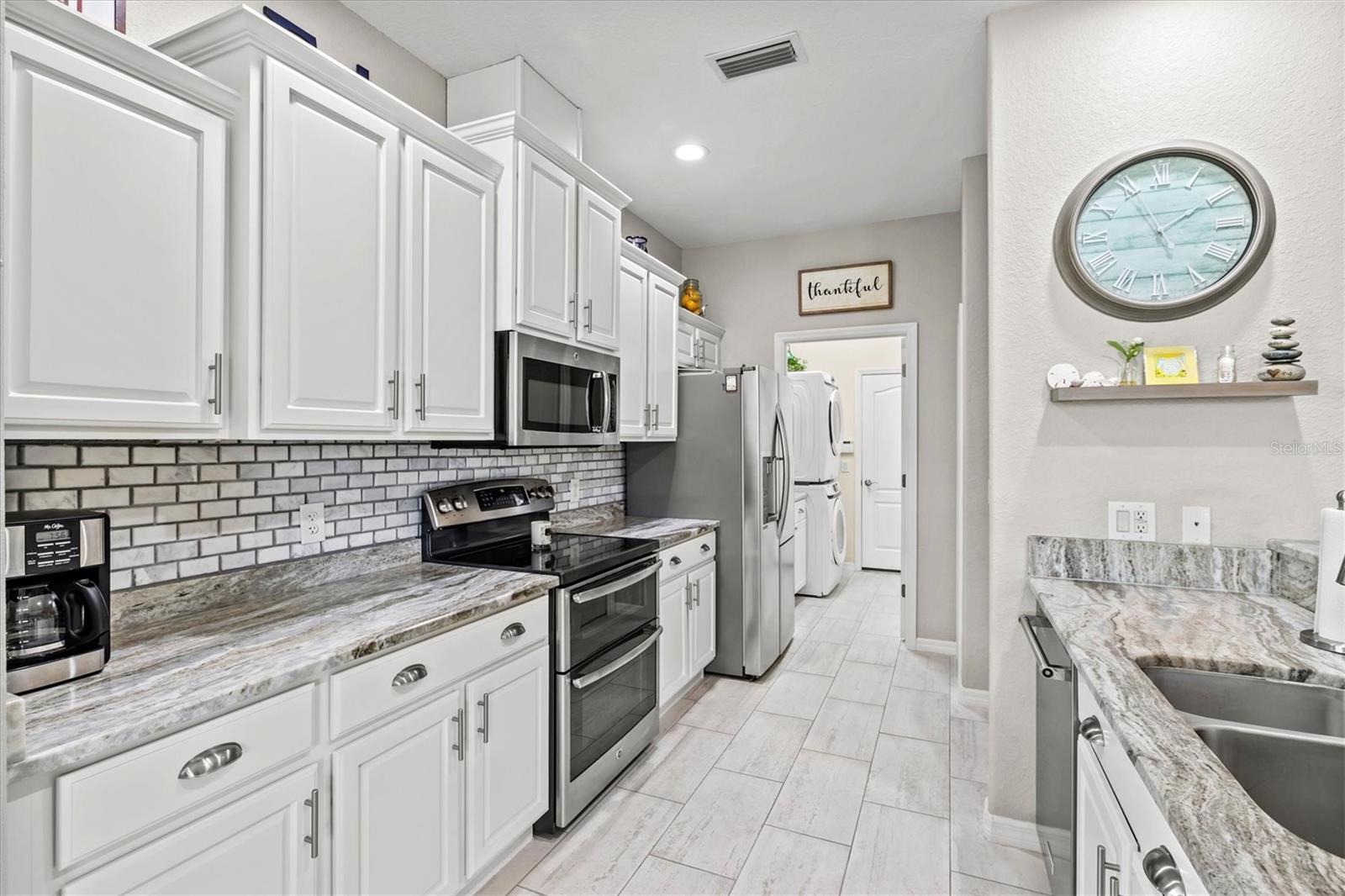 STONEYBROOK AT VENICE - Residential