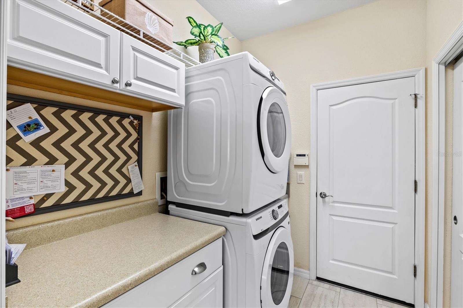 STONEYBROOK AT VENICE - Residential