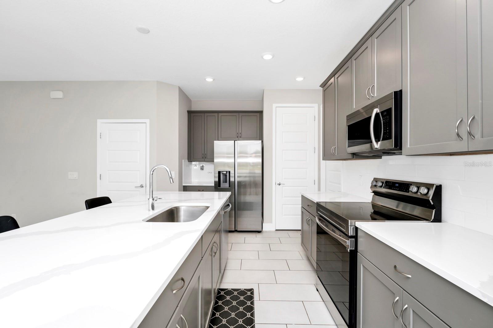 REUNION FAIRWAYS 17 & 18 PH 3 - Residential