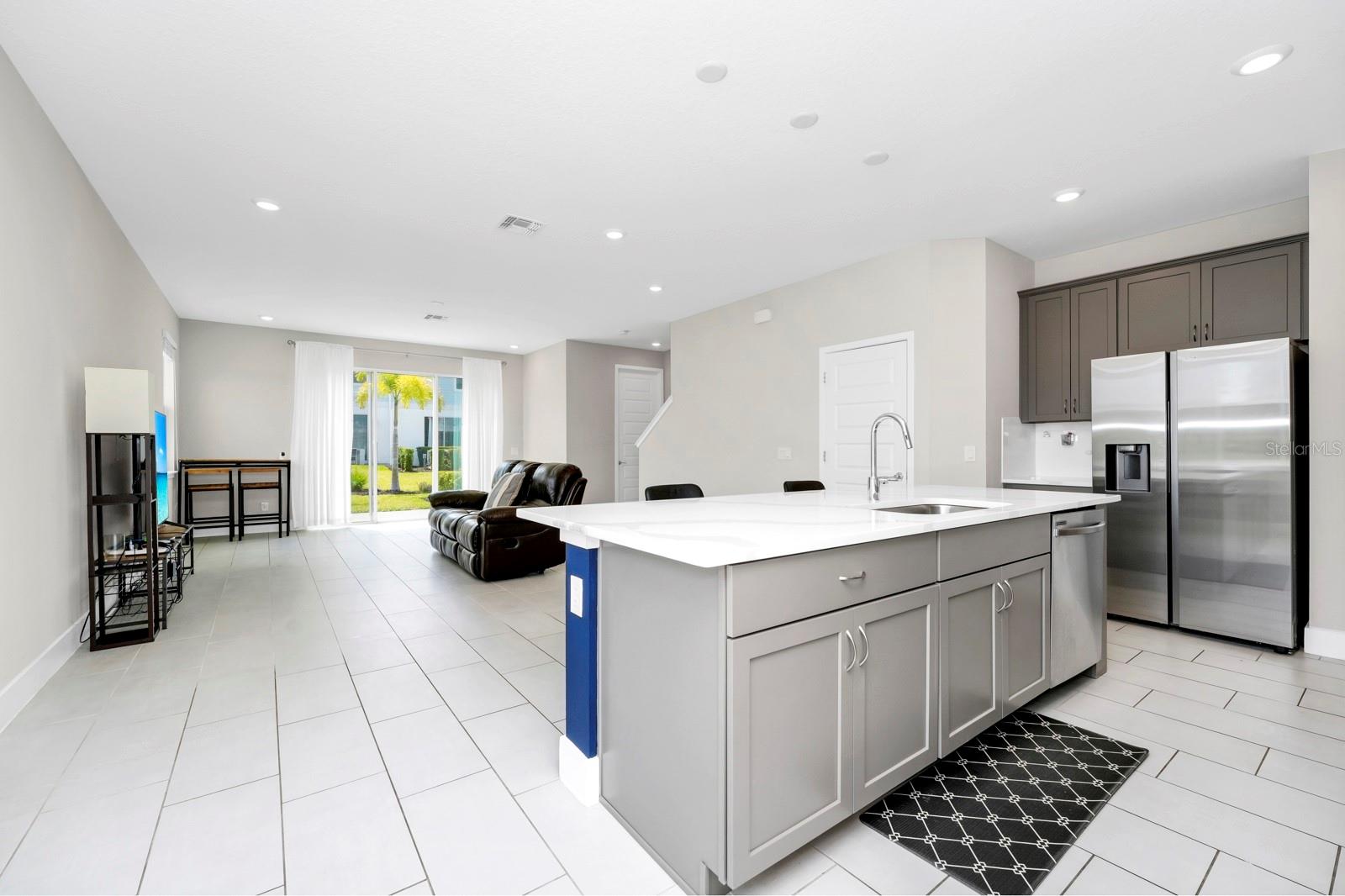 Casas a venda 3 - Jen Dantas 743 DRIVING RANGE COURT