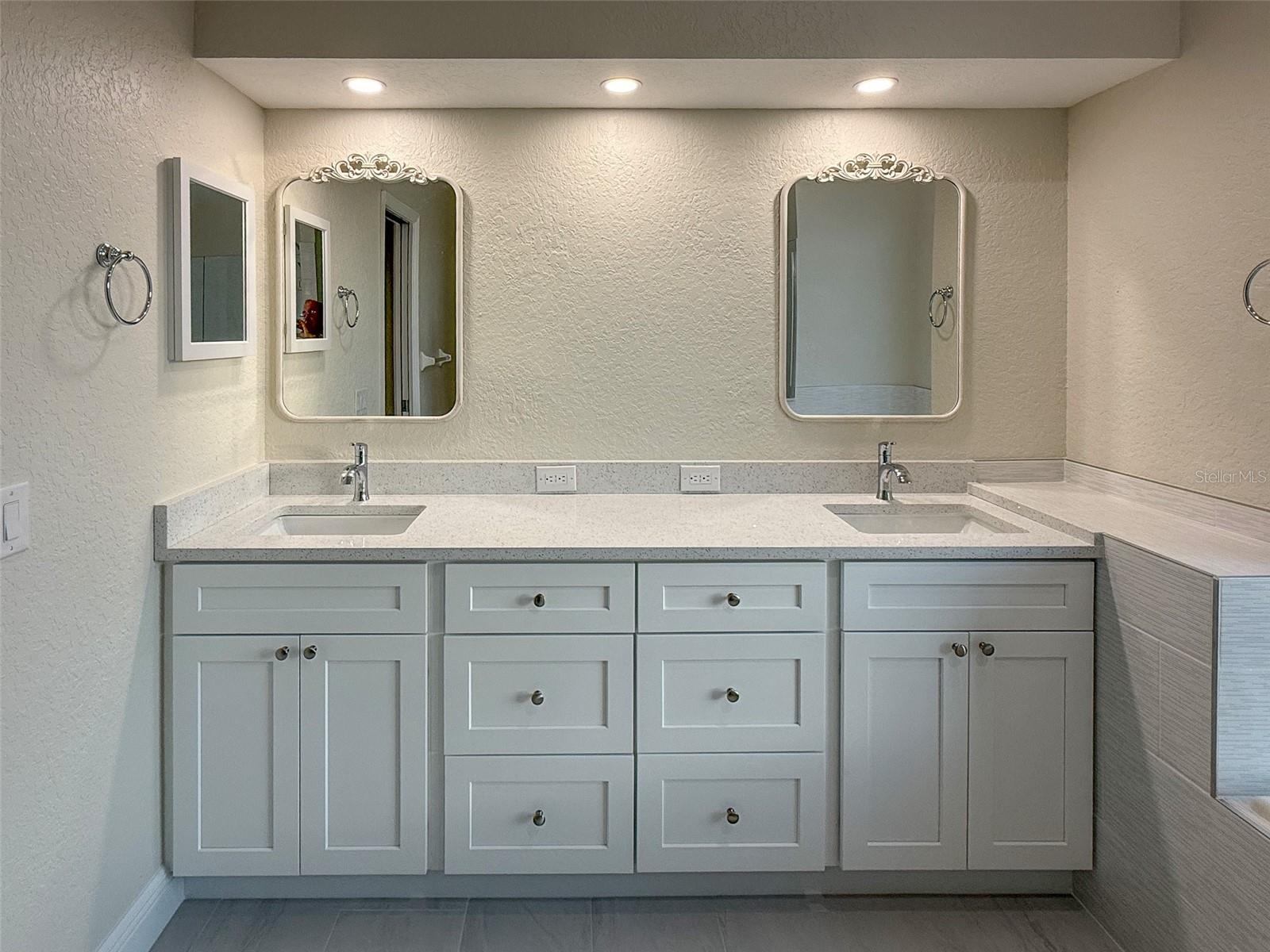 THE ESTATES - Residential