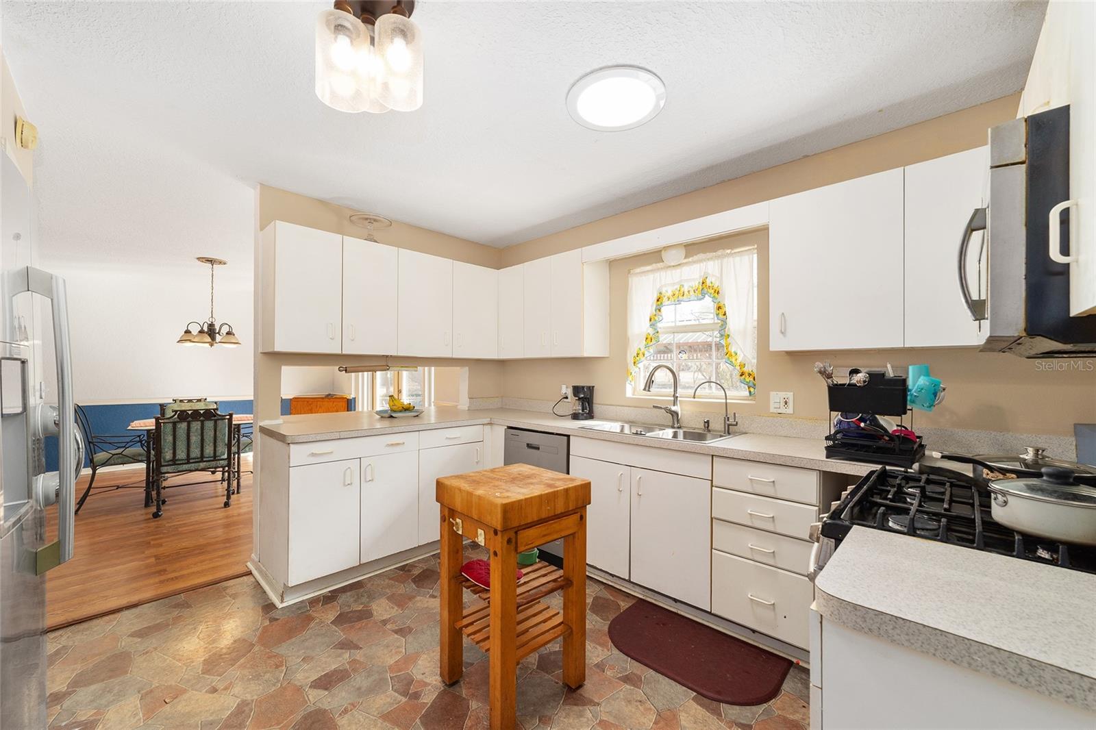 HILLSDALE - Residential