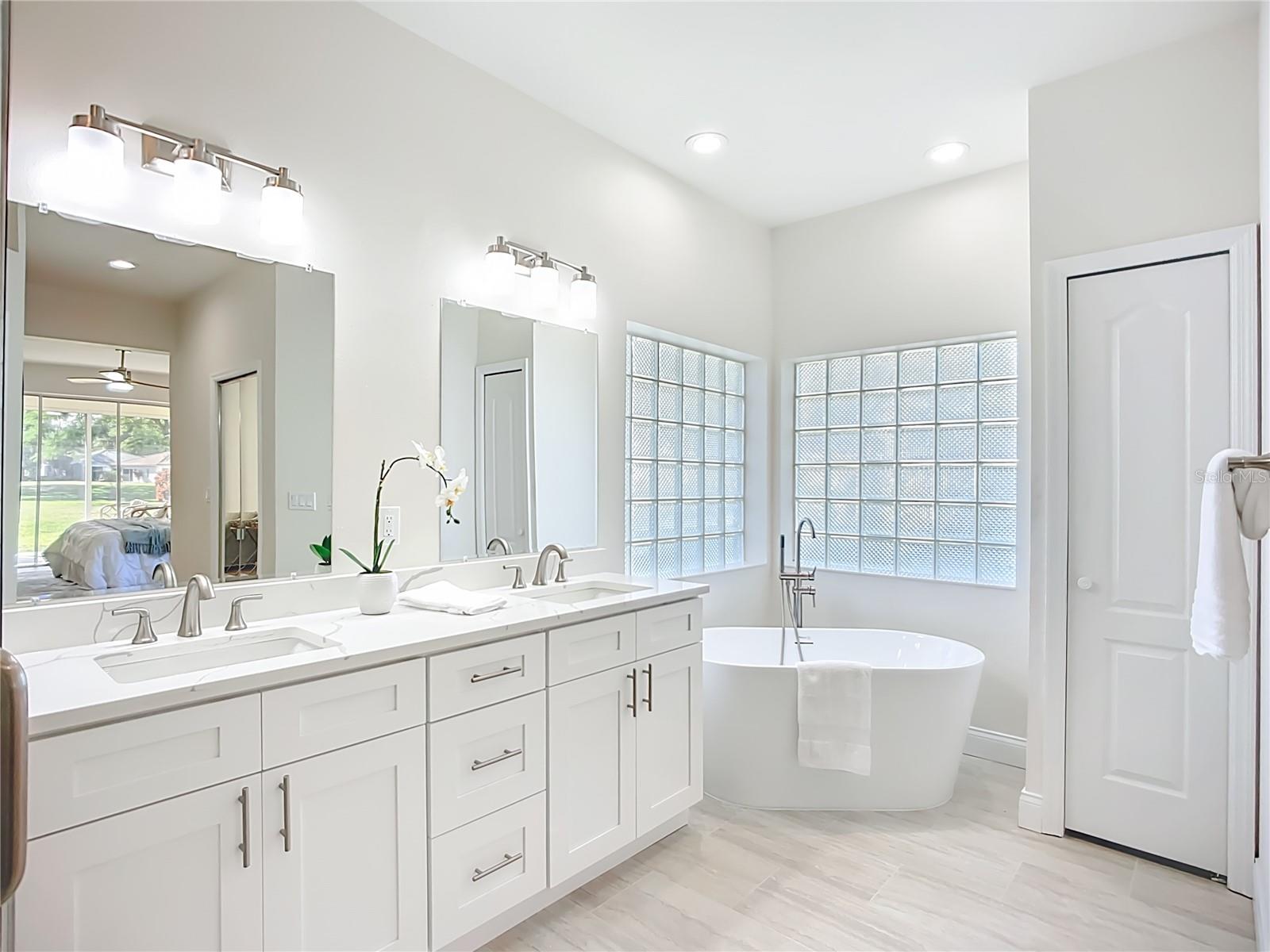 SANDRINGHAM PLACE - Residential