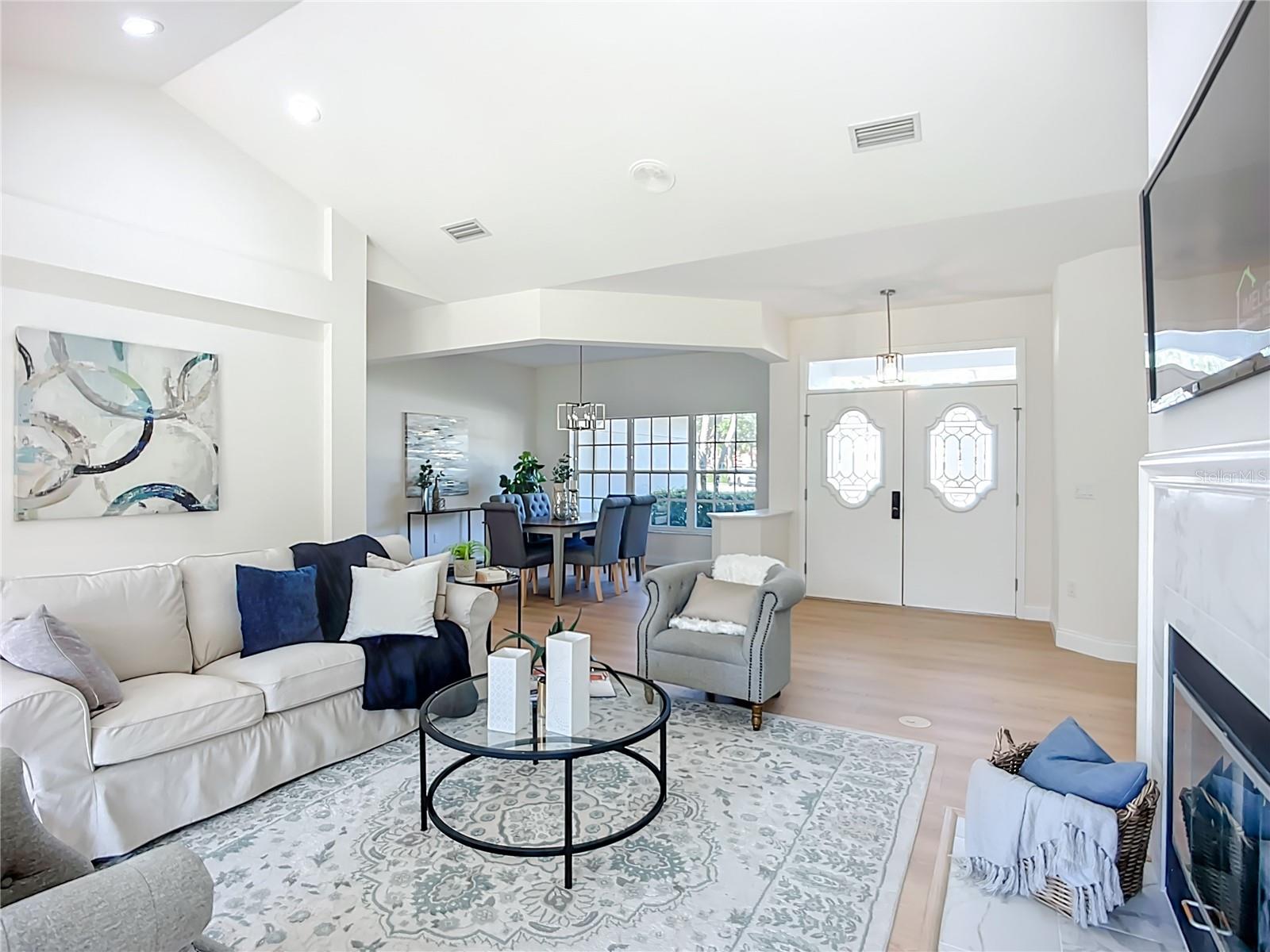 2960 SANDRINGHAM PLACE