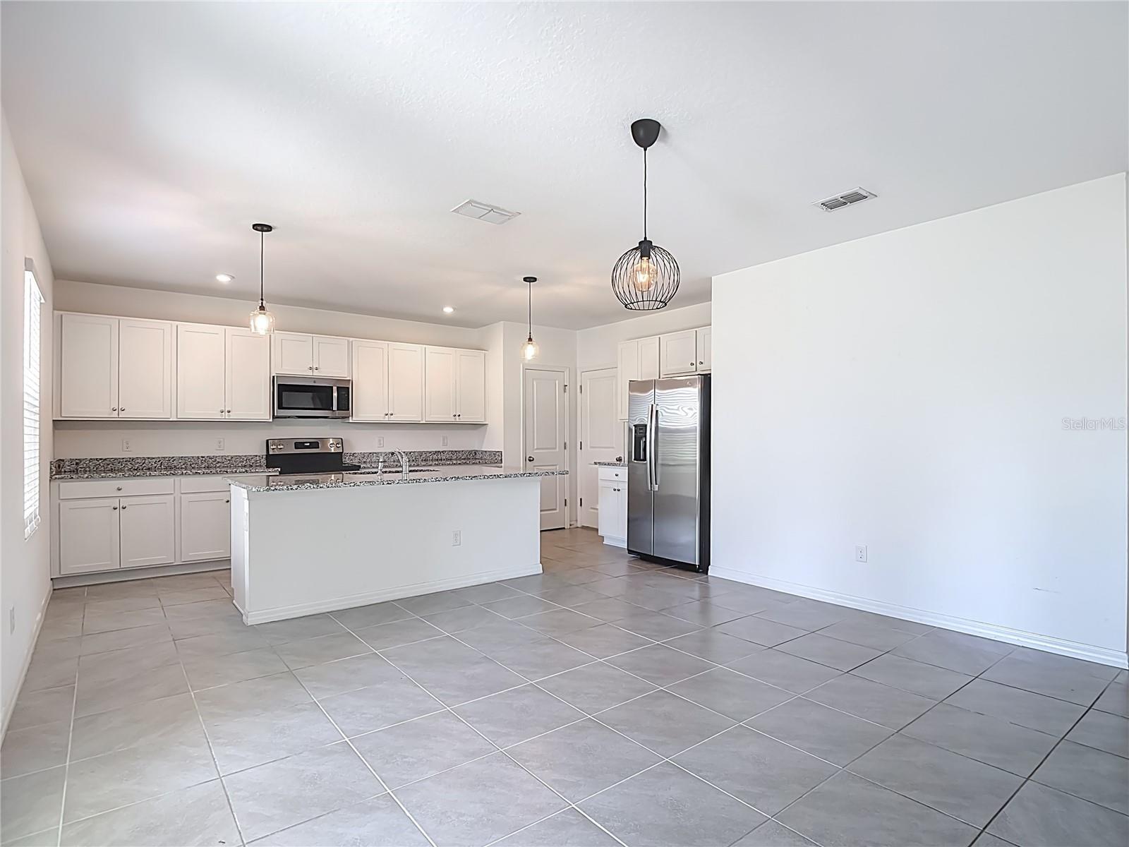 LINKS AT CALUSA SPRINGS - Residential