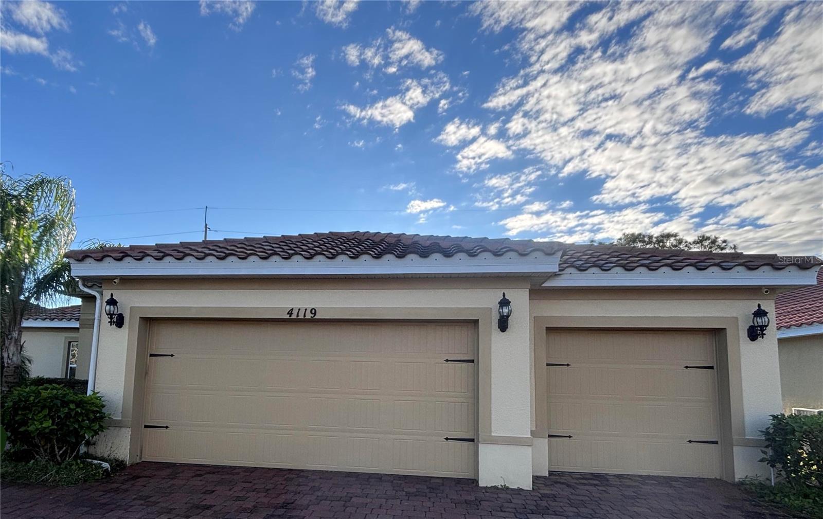 4119 BELLA ISLE CIRCLE
