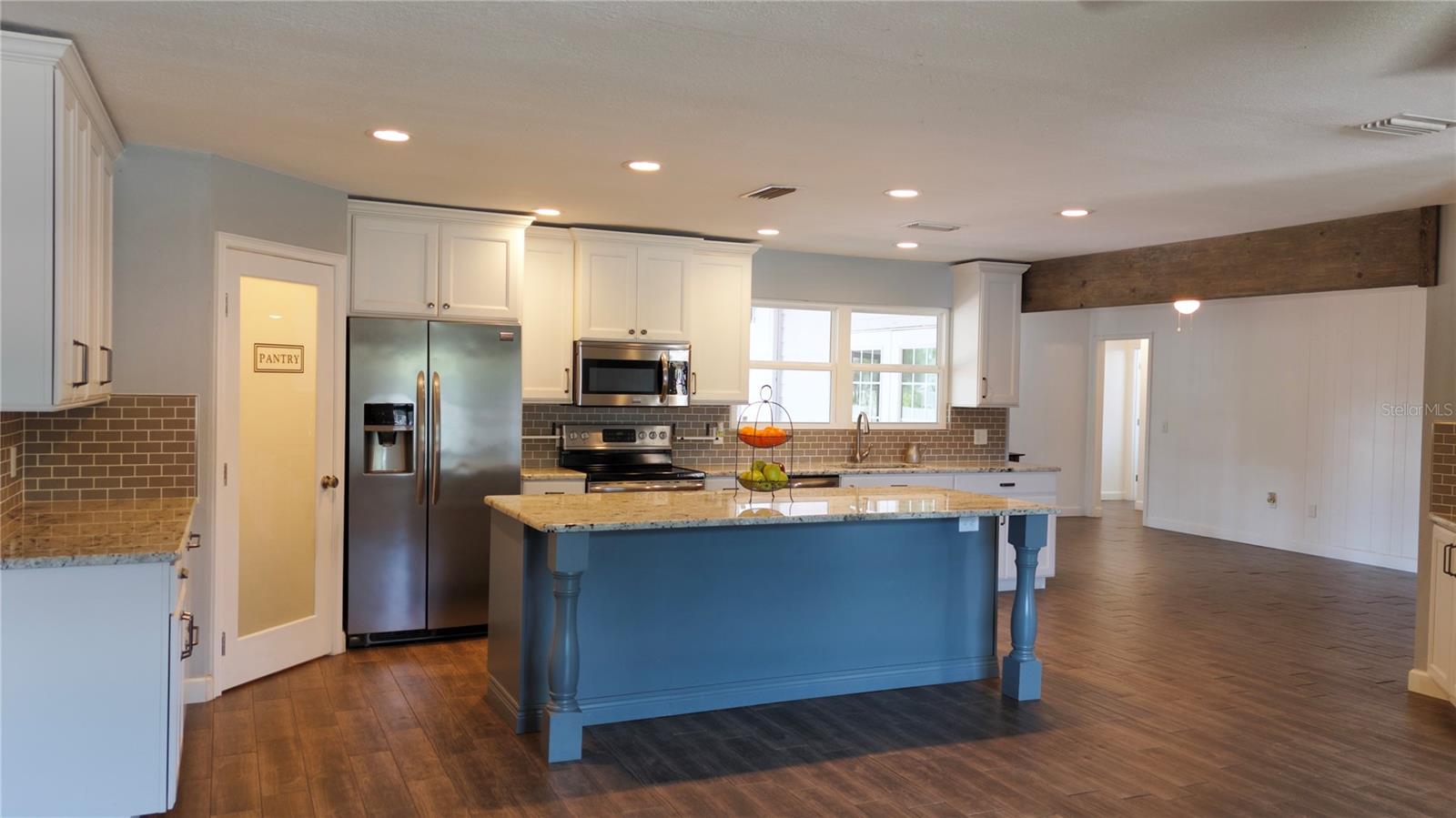 6519 SHADOWBROOK RUN