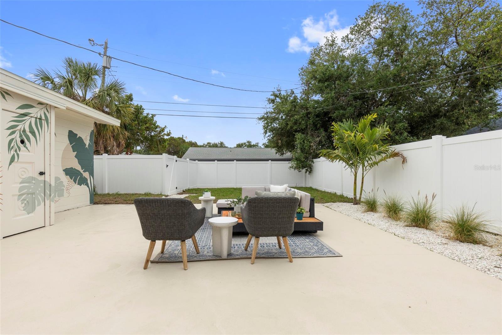 PASADENA TERRACE - Residential