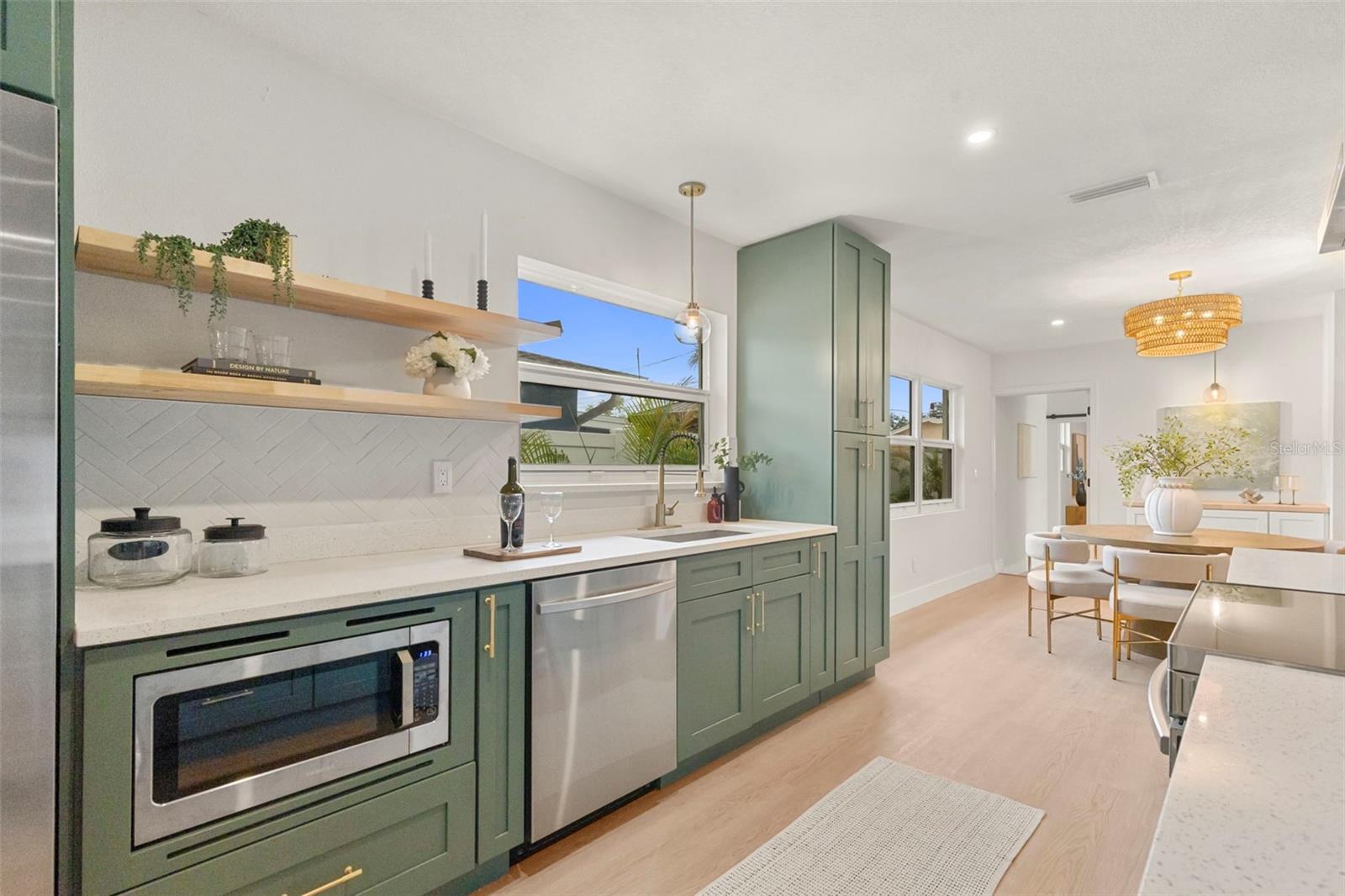 PASADENA TERRACE - Residential