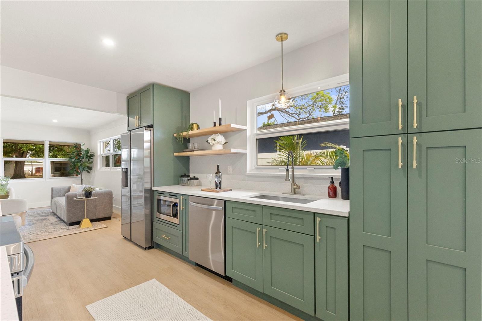 PASADENA TERRACE - Residential