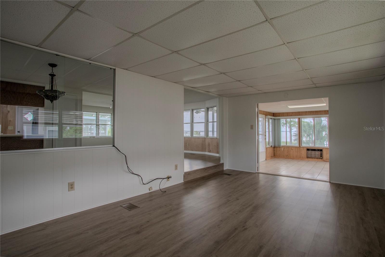 WESTERN SHORES SECOND ADD - Residential