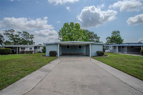 Photo of 34232 Island Drive, Leesburg, FL 34788 (MLS # G5112245)