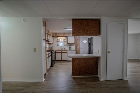 Tiny photo for 34232 Island Drive, Leesburg, FL 34788 (MLS # G5112245)