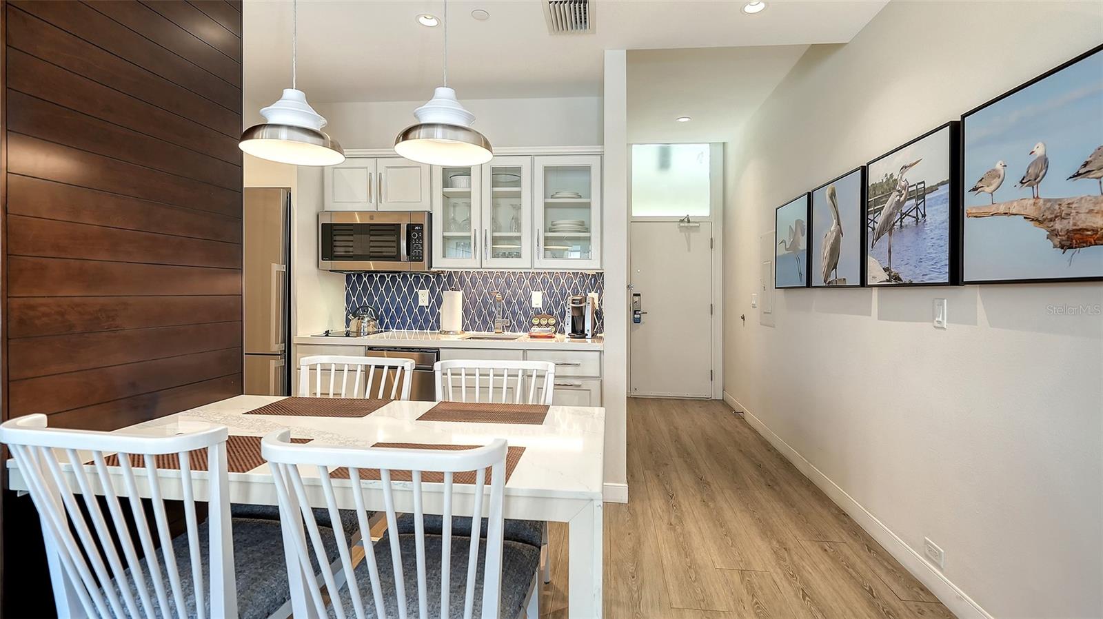 INN ON THE BEACH PH III - Residential