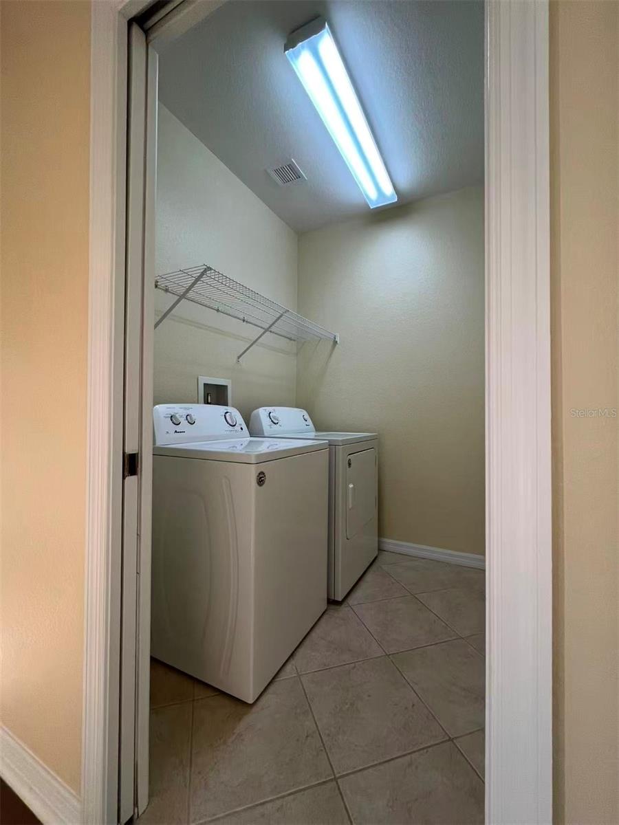 SAIL HARBOUR/HEALTHPARK - Residential Lease