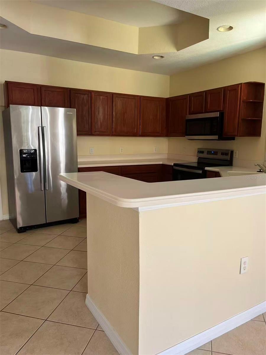 SAIL HARBOUR/HEALTHPARK - Residential Lease