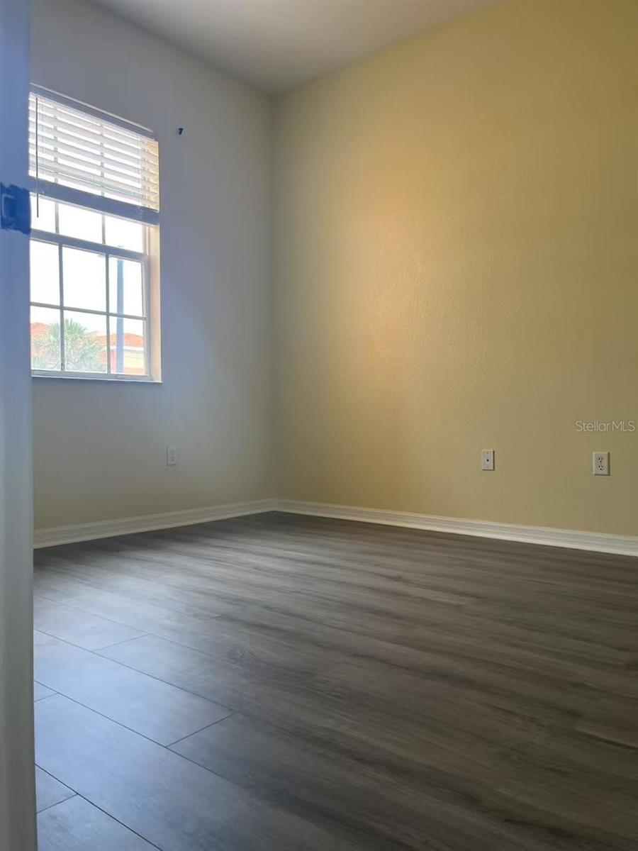 SAIL HARBOUR/HEALTHPARK - Residential Lease