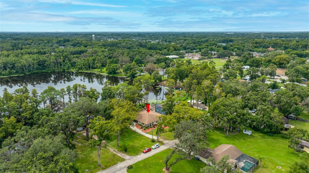 Photo of 501 2nd Avenue SE, Lutz, FL 33549 (MLS # TB8432339)