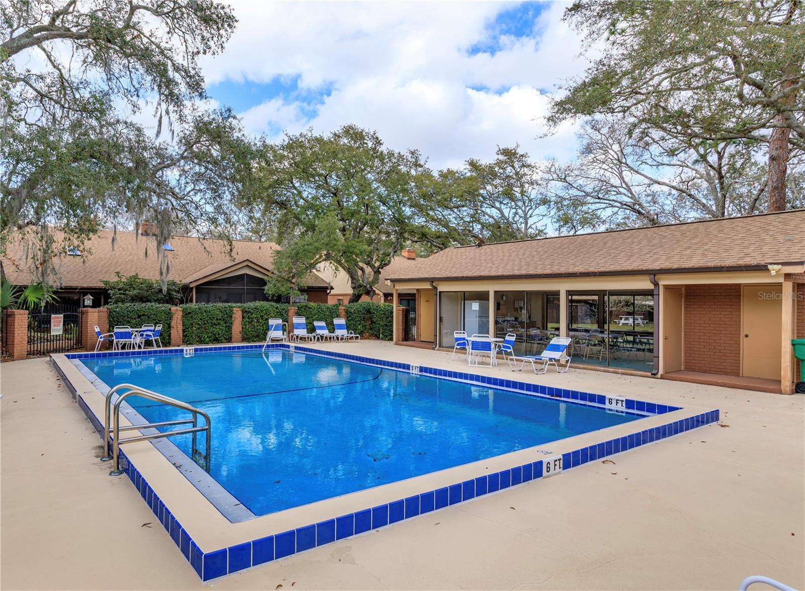 FEATHER EDGE - Residential