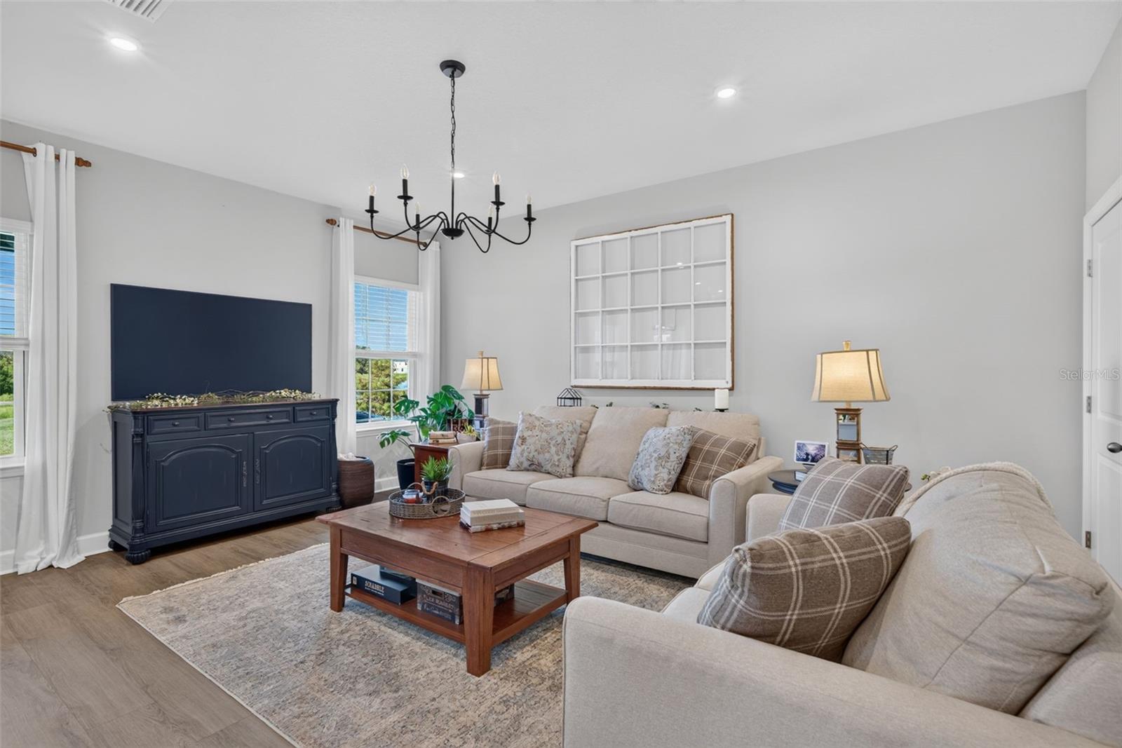 14076 CRIMSON AVENUE