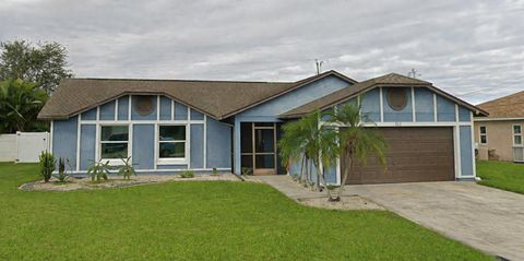 Photo of 32 NE 13th Place, Cape Coral, FL 33909 (MLS # TB8469141)