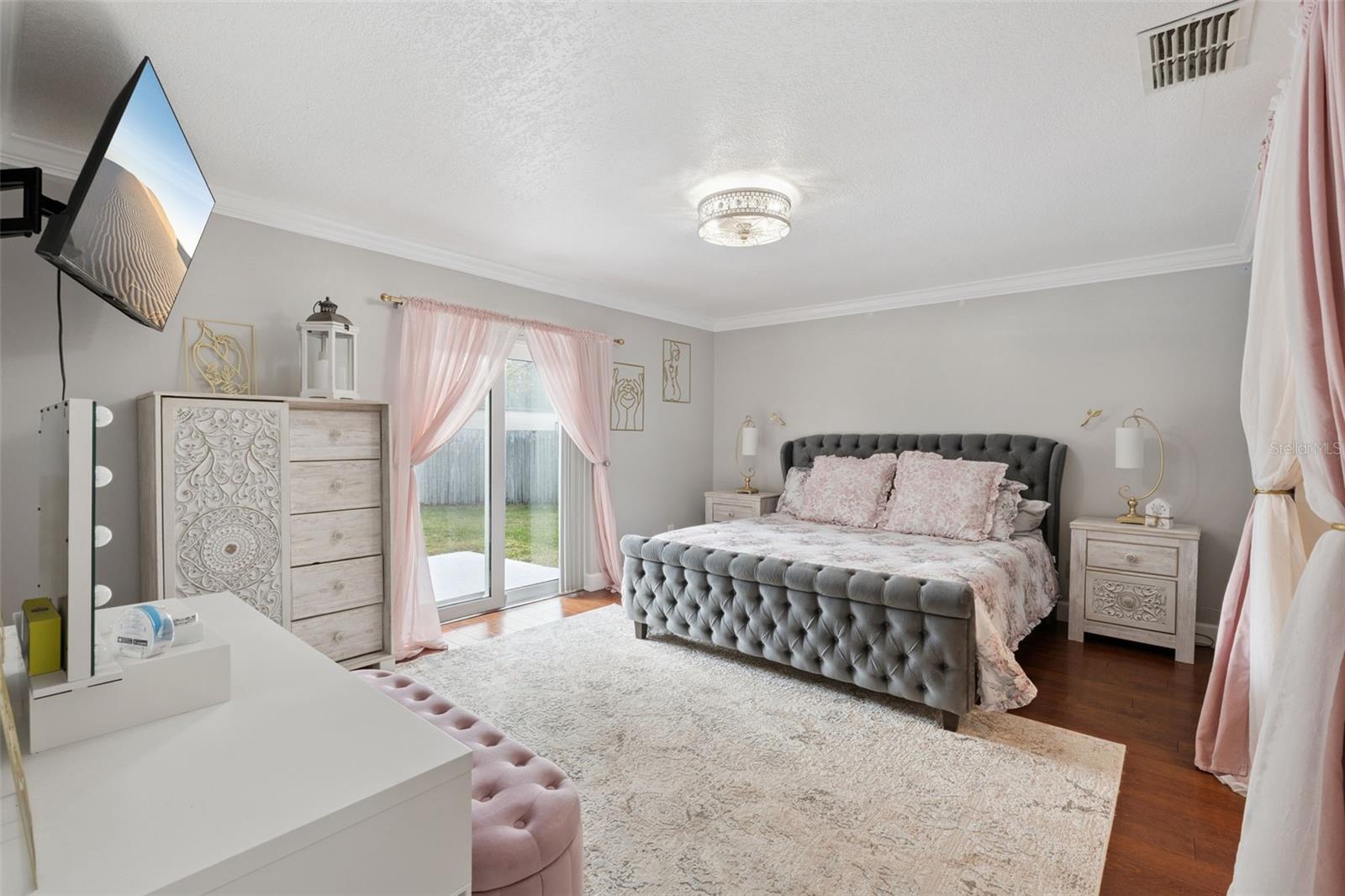 SILVER WOODS PH 02 - Residential