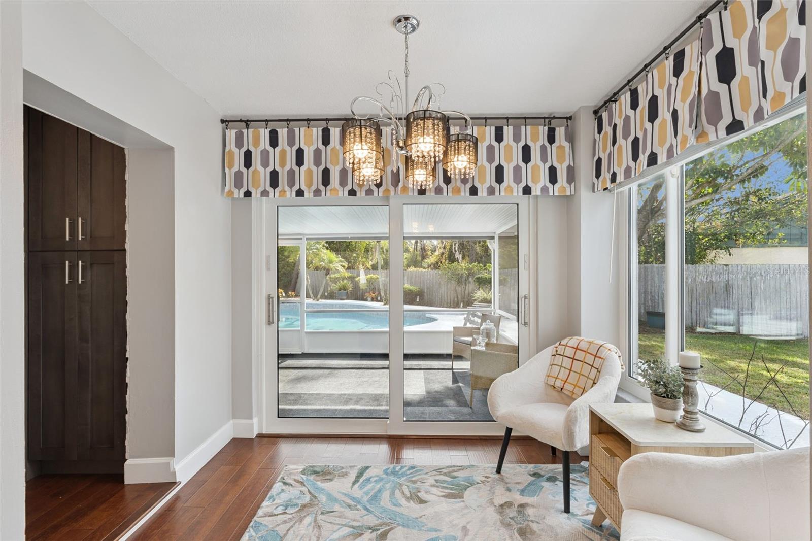 SILVER WOODS PH 02 - Residential