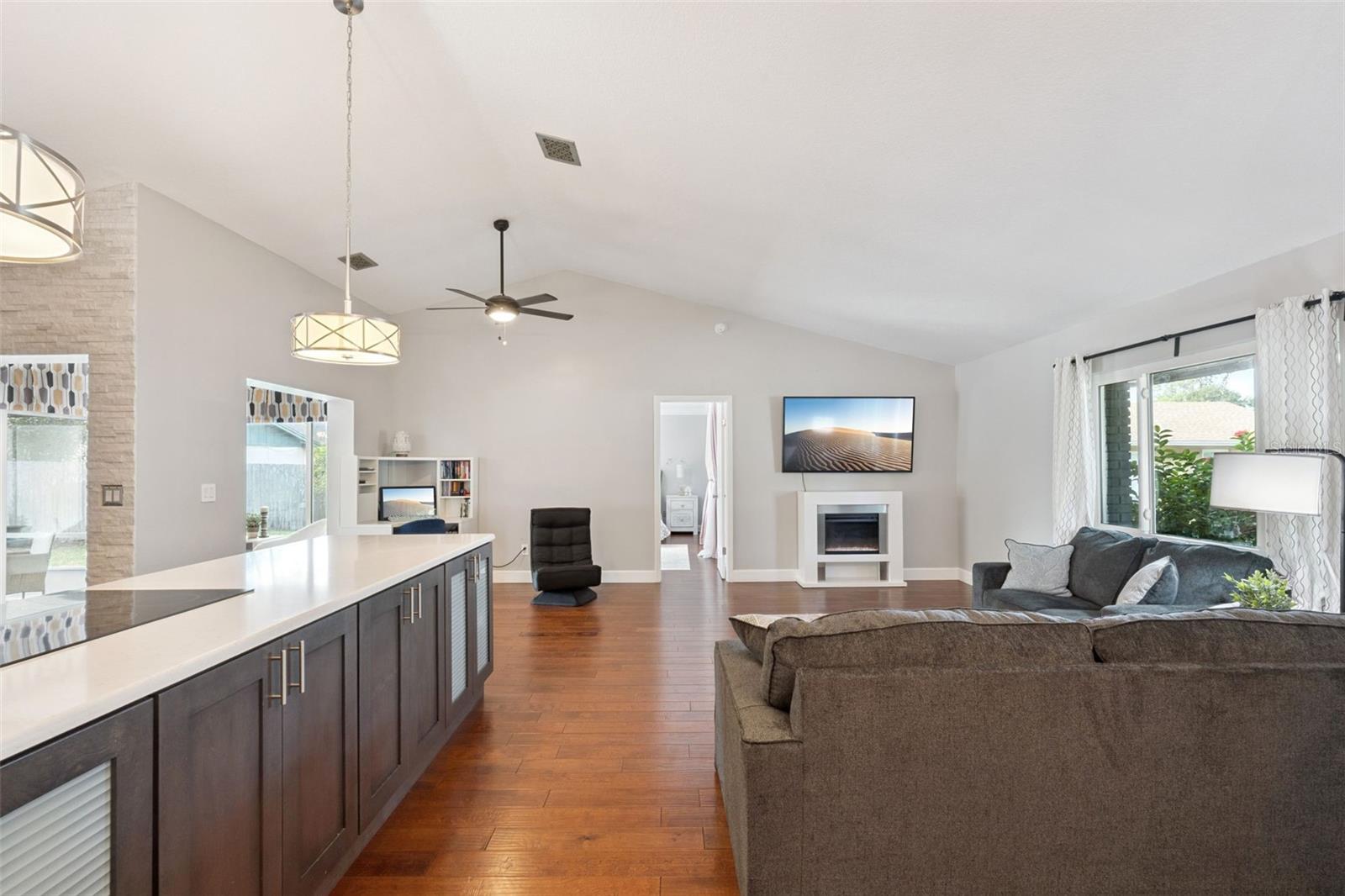 SILVER WOODS PH 02 - Residential