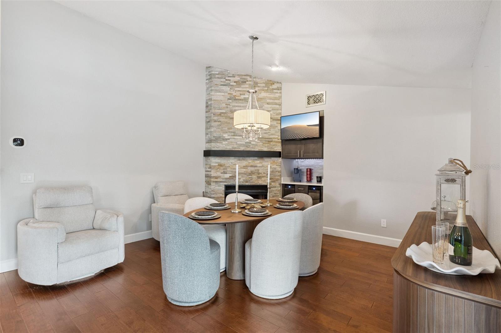 SILVER WOODS PH 02 - Residential