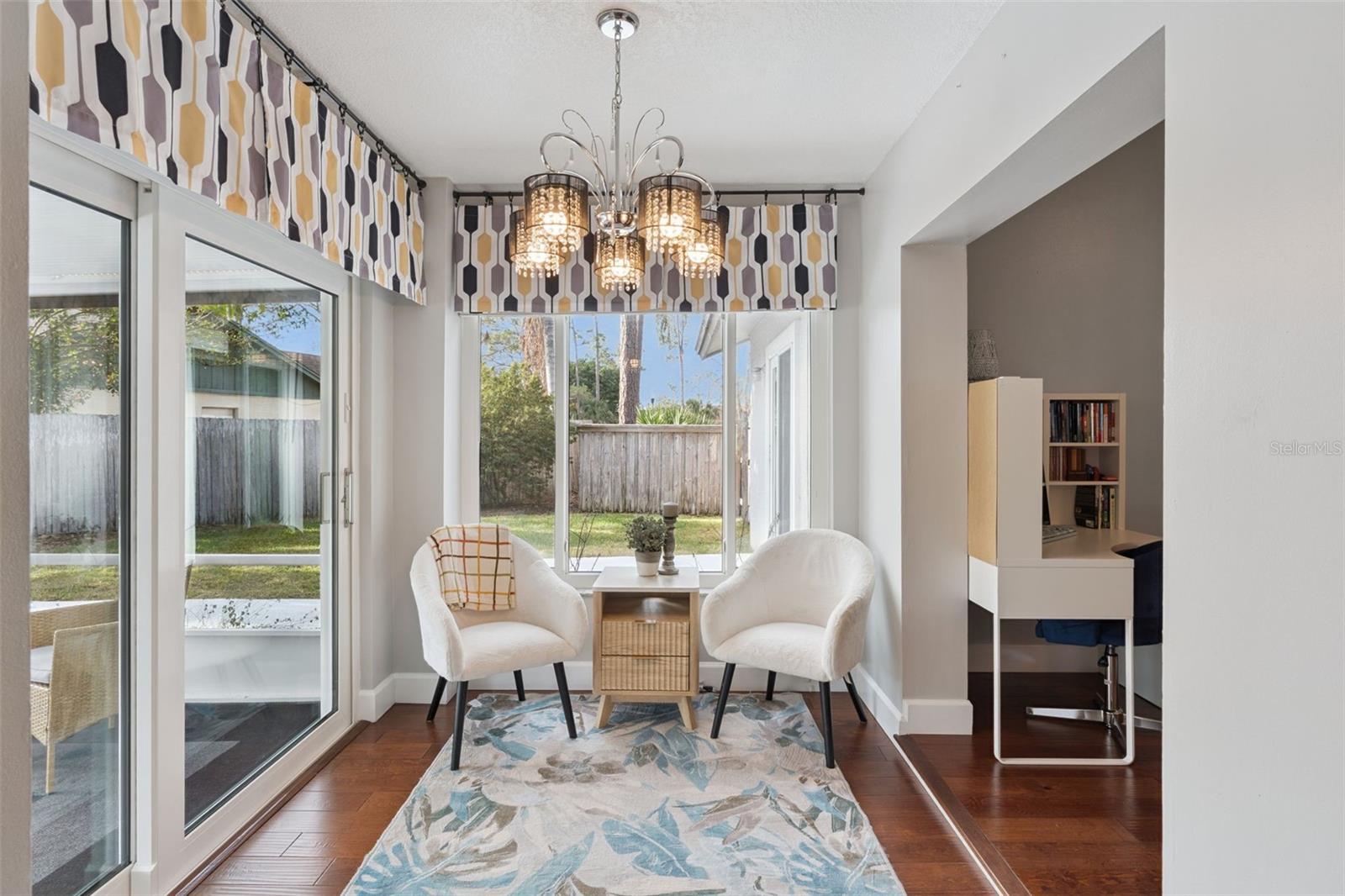 SILVER WOODS PH 02 - Residential