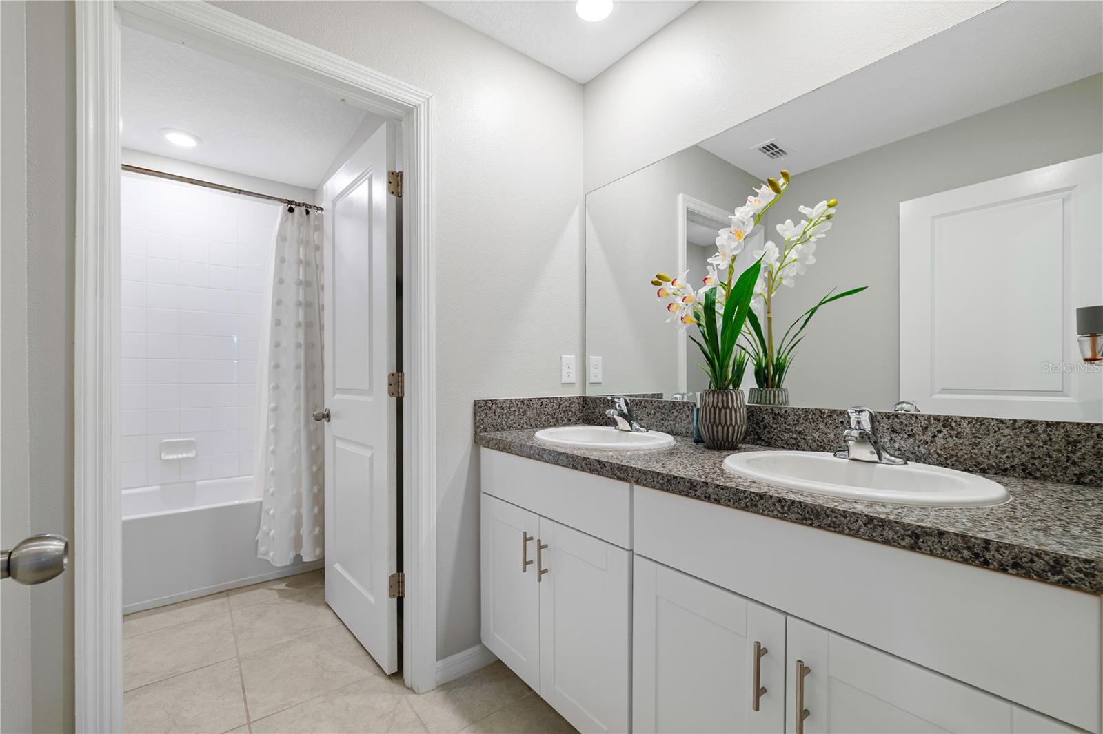 BELMONT SOUTH PH 2F - Residential