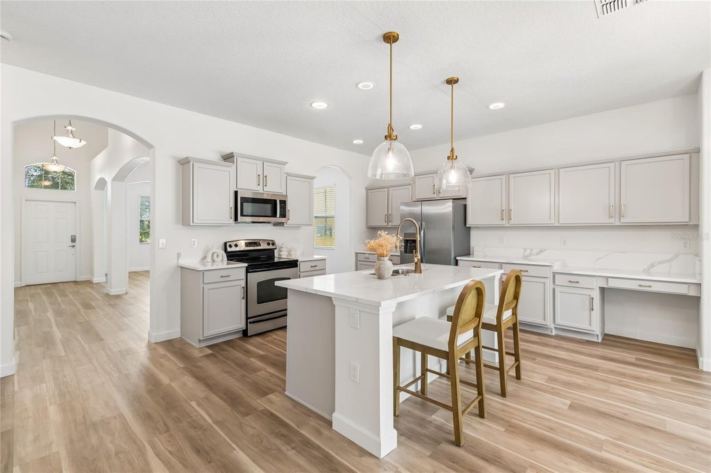 Photo of 12410 Latchford Stream Place, Riverview, FL 33579 (MLS # TB8526839)