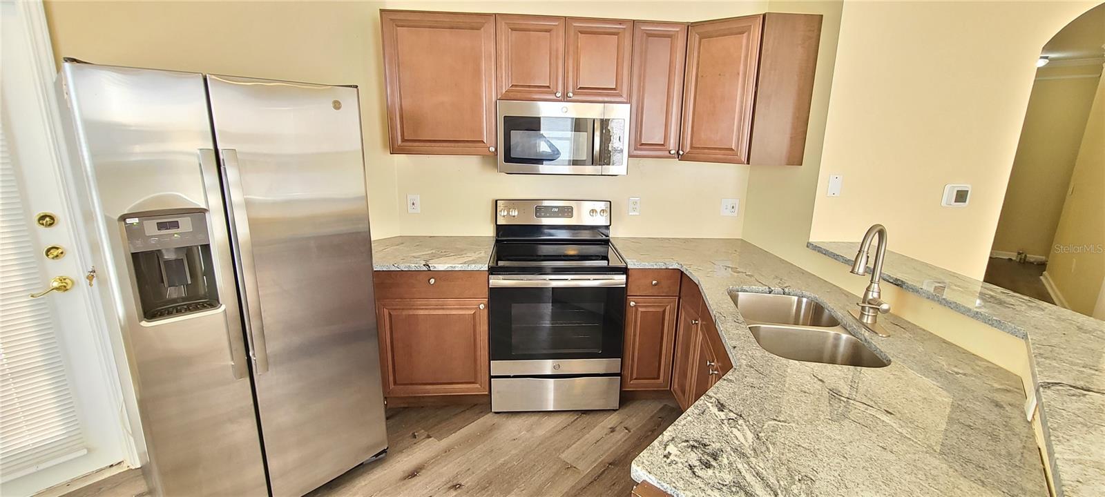 THE VILLAS CONDO - Residential