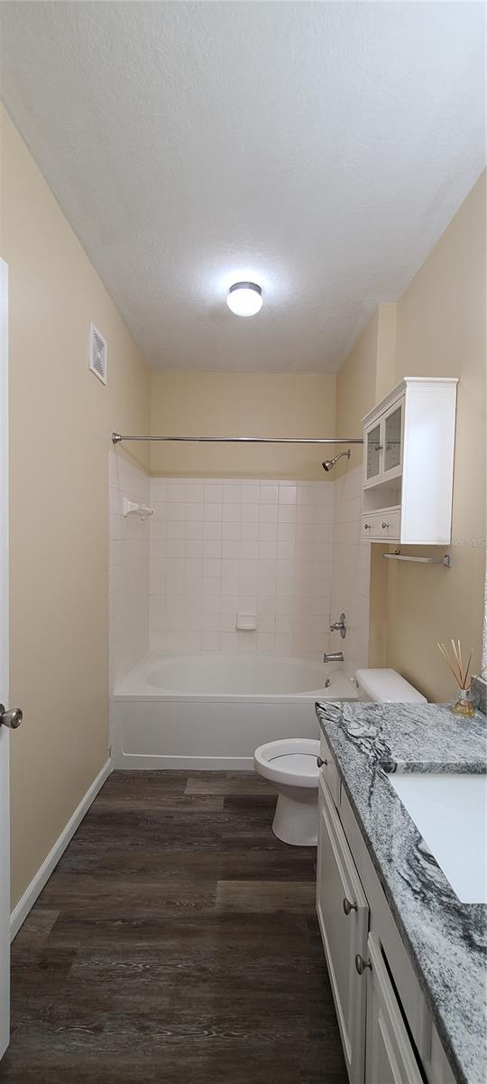 THE VILLAS CONDO - Residential