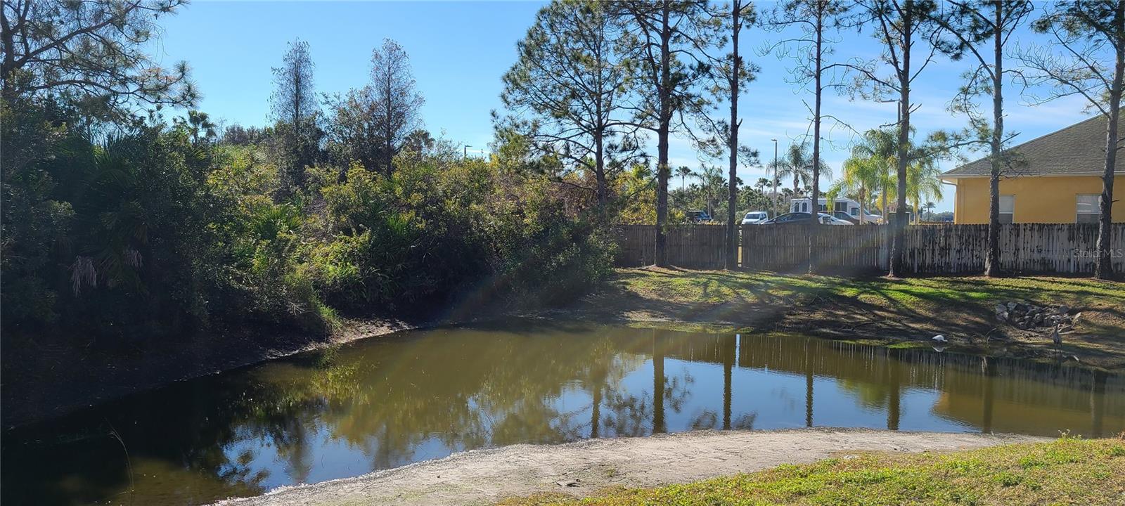 THE VILLAS CONDO - Residential