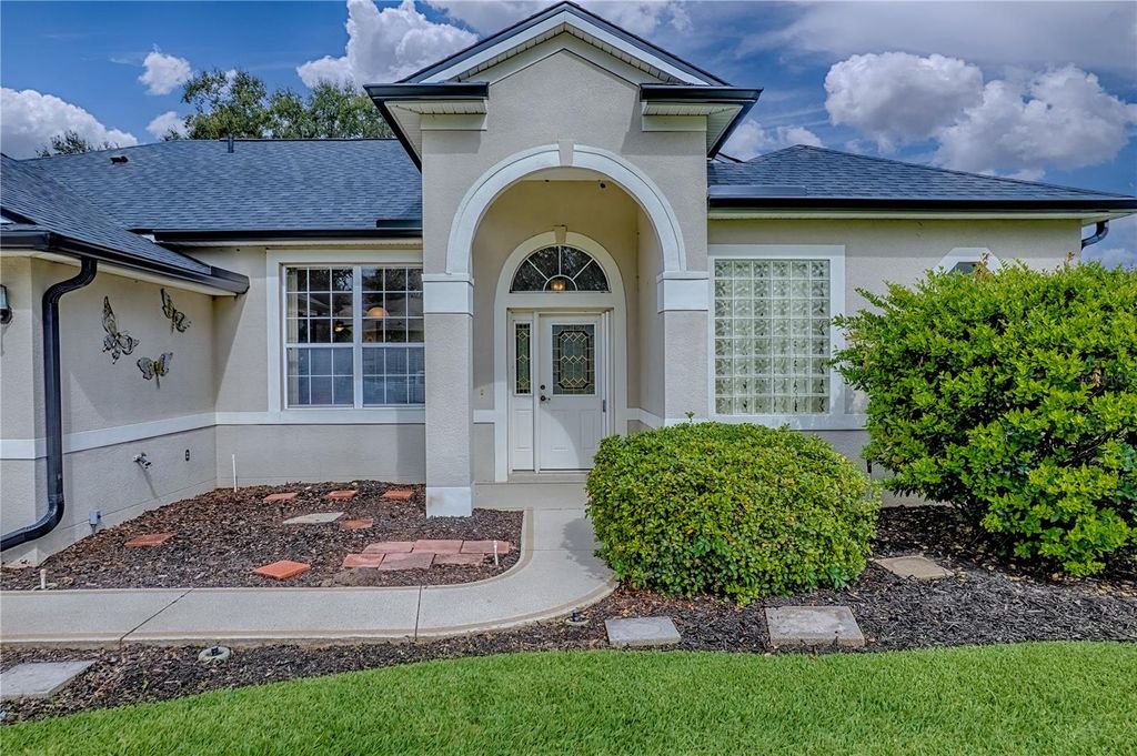 Photo of 3533 Huntsville Lane, Leesburg, FL 34748 (MLS # G5101867)