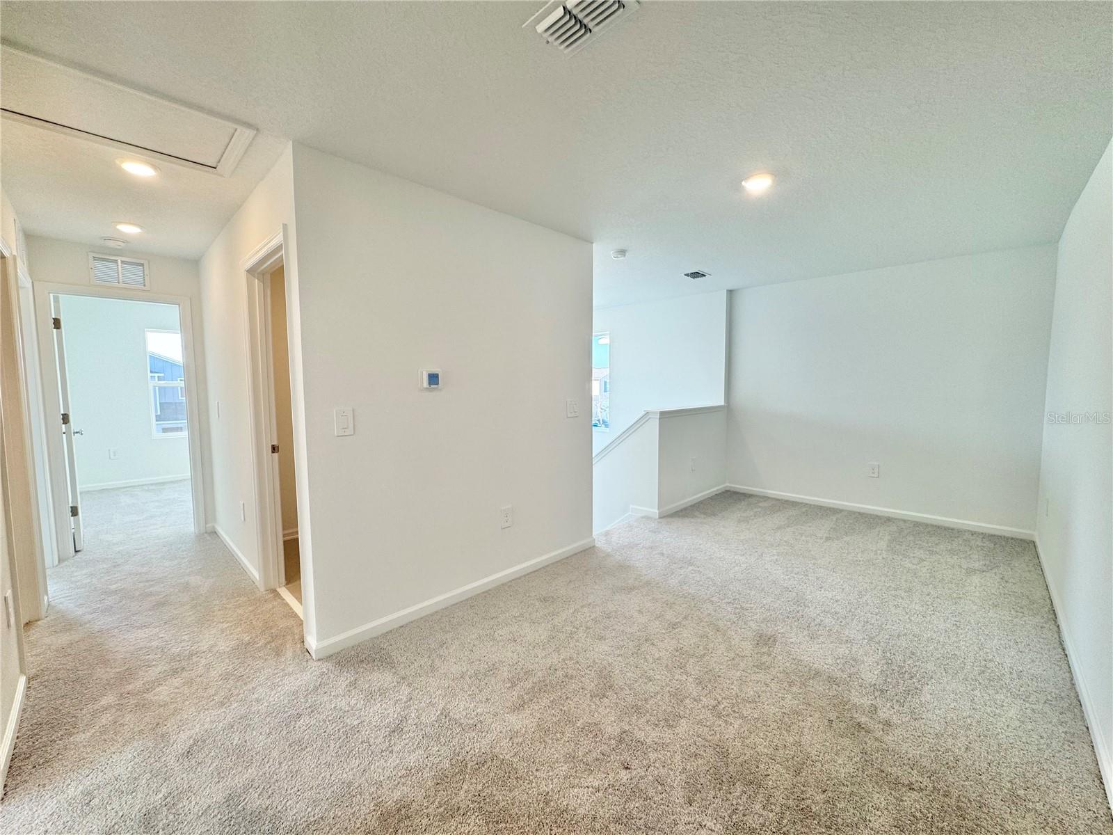 HUNT CLUB AT LAKE WALES PHASE 1 - Residential Lease