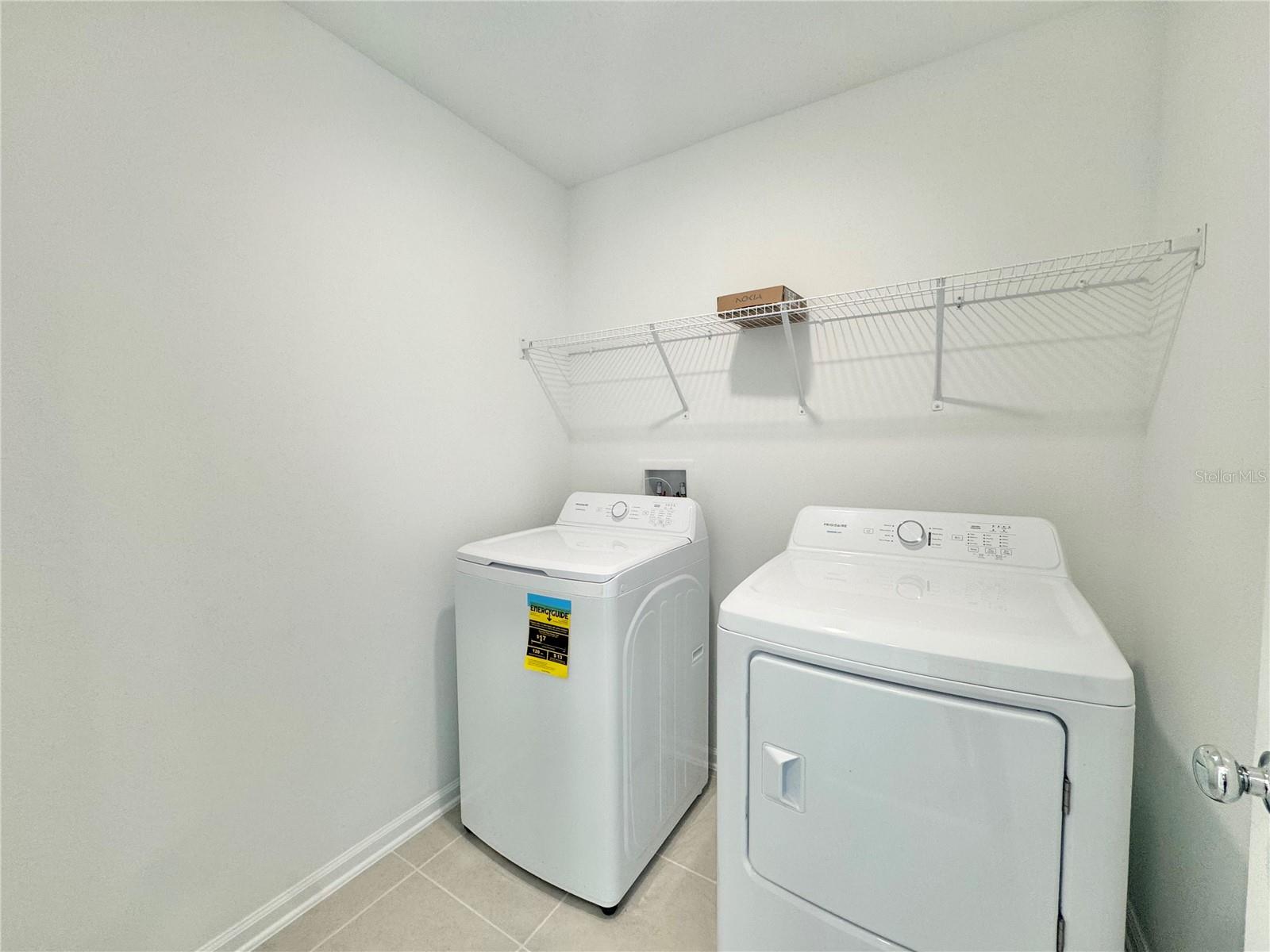 HUNT CLUB AT LAKE WALES PHASE 1 - Residential Lease