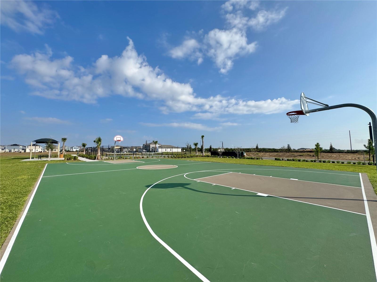 HUNT CLUB AT LAKE WALES PHASE 1 - Residential Lease