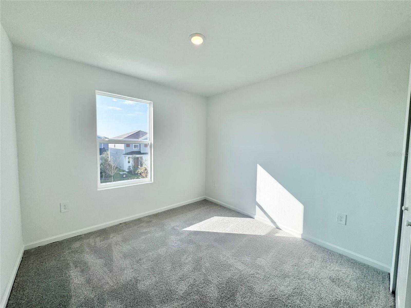 HUNT CLUB AT LAKE WALES PHASE 1 - Residential Lease